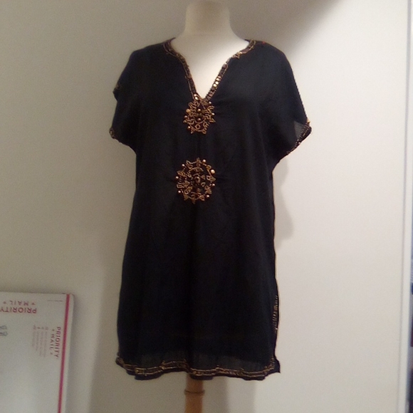 Black Bronze Beaded Raviya Short Sleeve Tunic - Picture 9 of 15